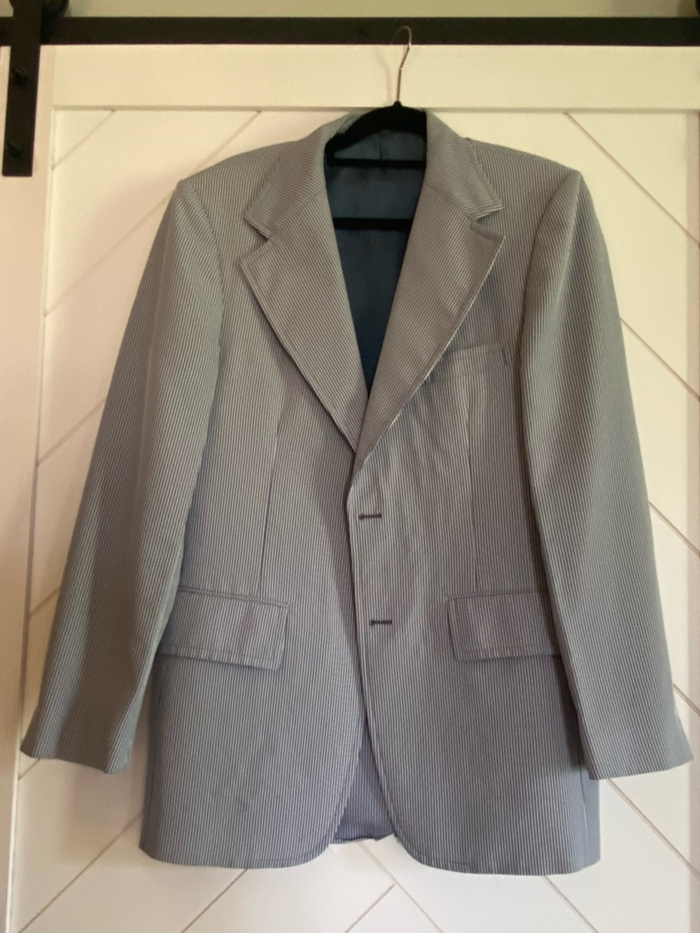 Men's Gray Sear Sucker Blazer - Lightweight Tailored Jacket